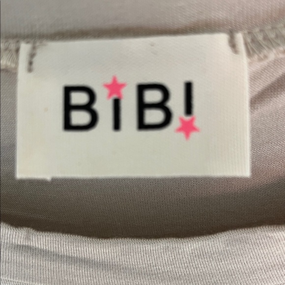 BiBi Tan Santa Smile Face Tee NWOT - Picture 2 of 8